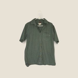 Men’s medium dockers button down shirt